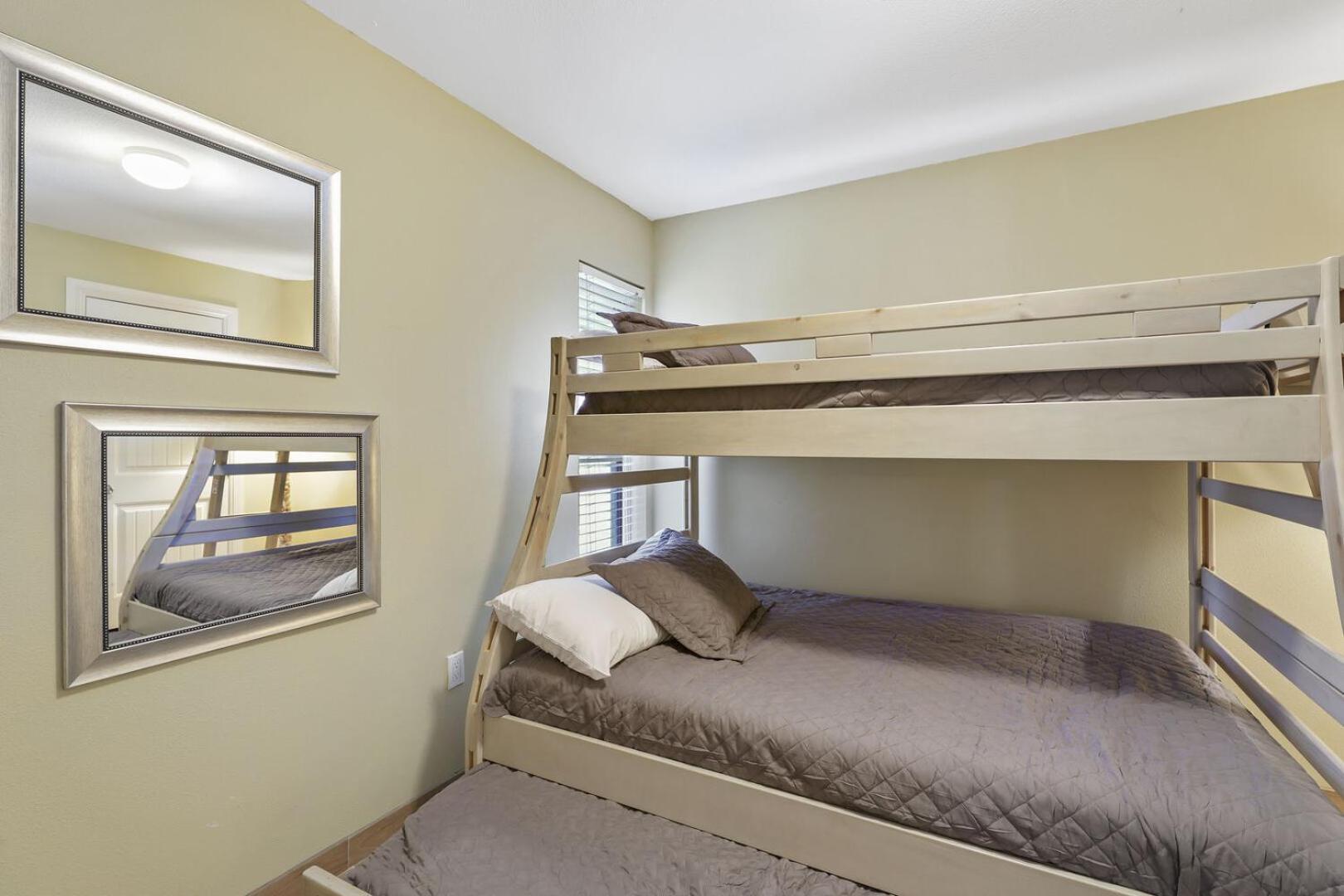Ground Floor Beachfront Beauty! Steps To The Beach And Pool サウス・パドリー・アイランド 部屋 写真